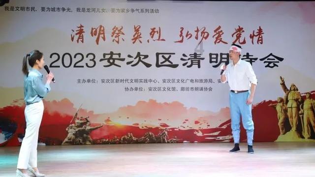 迷路的可爱男孩